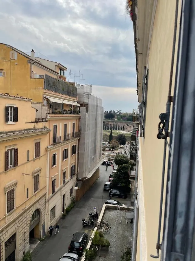 Starhome Colosseo Rome